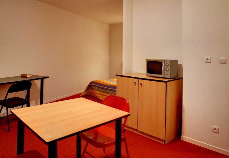Kosy Appart'Hotels - La Maison Des Chercheurs Vandoeuvre-les-Nancy Luaran gambar
