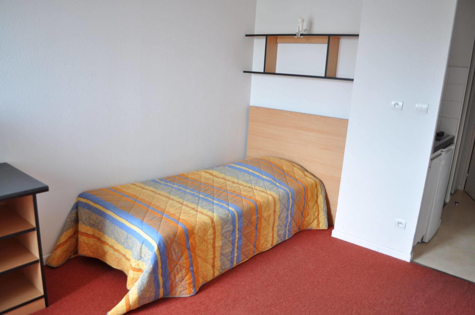 Kosy Appart'Hotels - La Maison Des Chercheurs Vandoeuvre-les-Nancy Luaran gambar