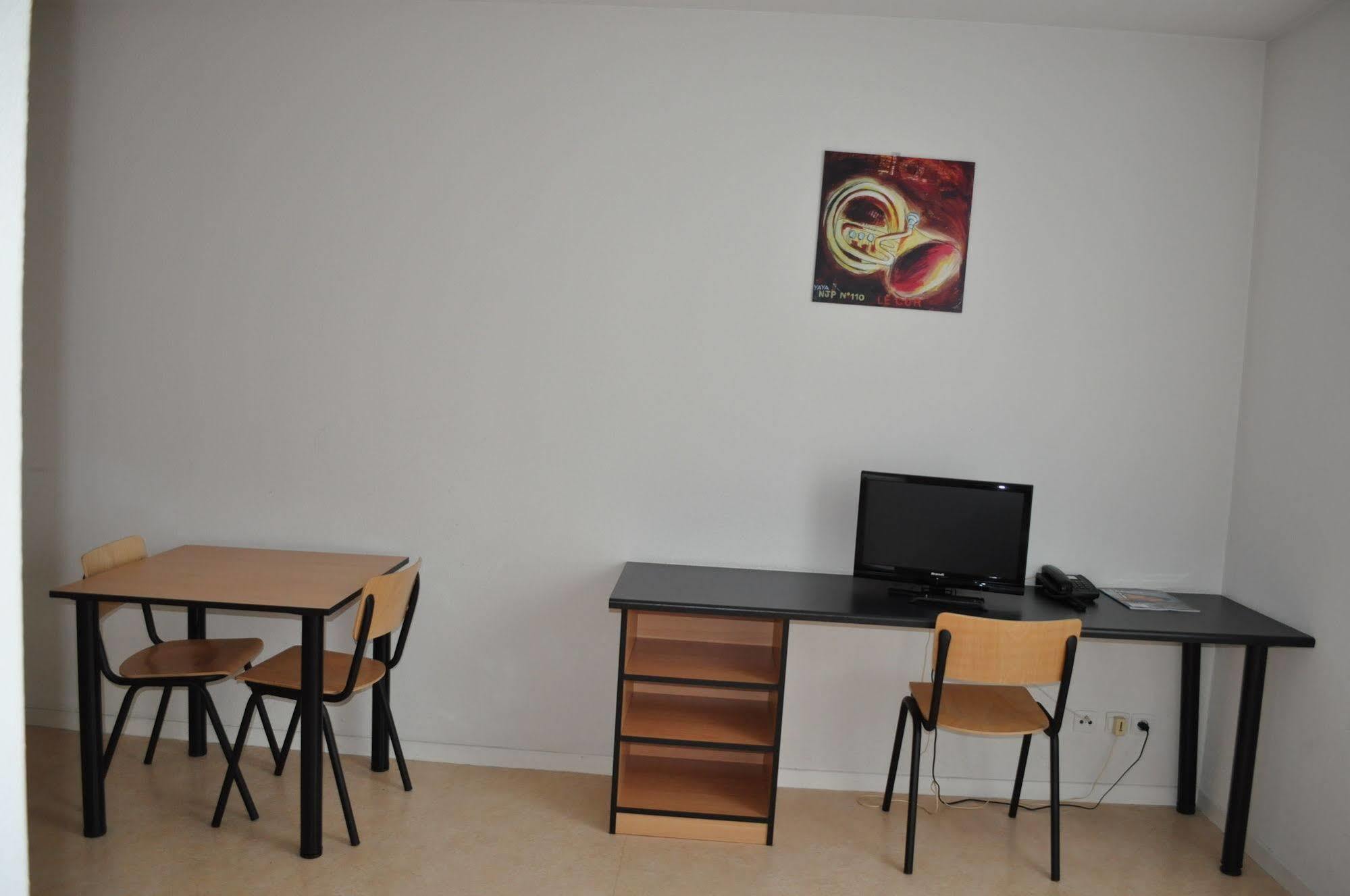 Kosy Appart'Hotels - La Maison Des Chercheurs Vandoeuvre-les-Nancy Luaran gambar